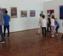 У виставці, присвяченій Дням Мукачева, взяли участь більше 20 художників (ВІДЕО)