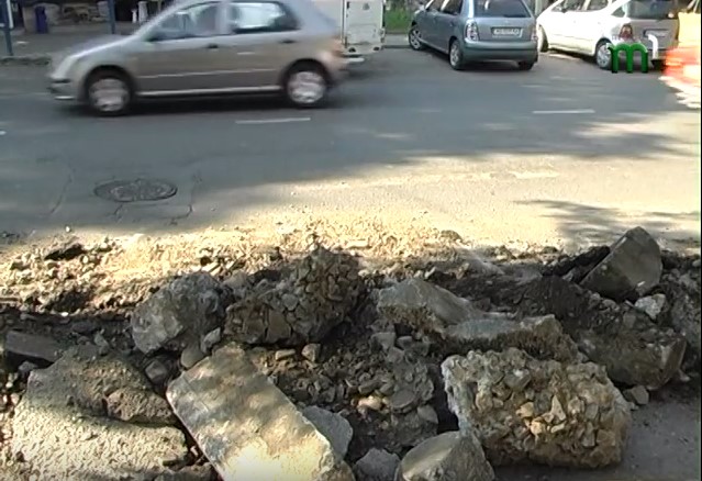 Вулиця Собранецька в Ужгороді частково перекрита на ремонт, орієнтовно – на 2 місяці (ВІДЕО)