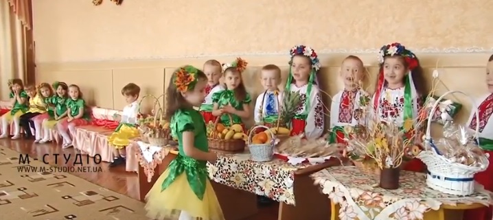Свято осені та врожаю провели в дитсадках Мукачева (ВІДЕО)