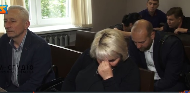 Підозрюваних у вбивстві на АЗС у Мукачеві суд залишив під вартою (ВІДЕО)