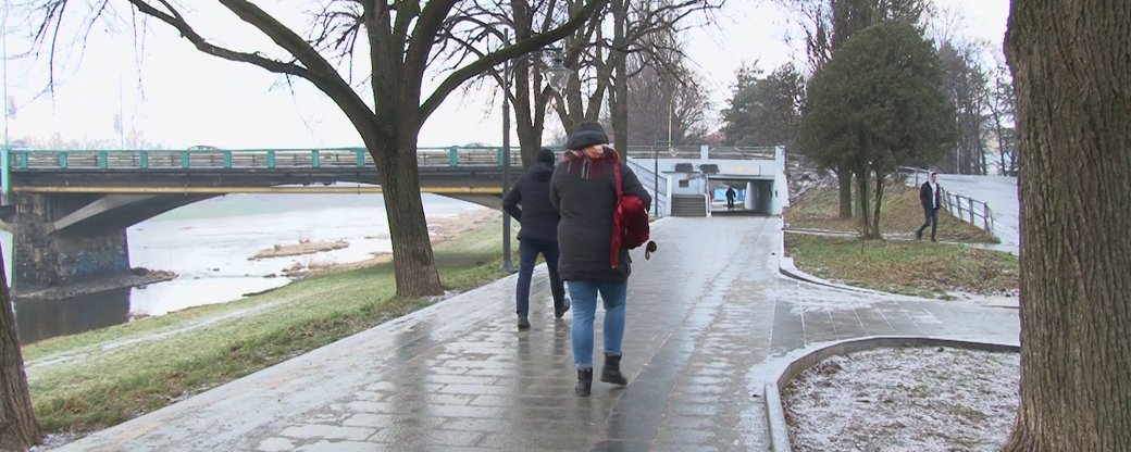 В Ужгороді за два дні 55 людей травмувалися через ожеледицю (ВІДЕО)