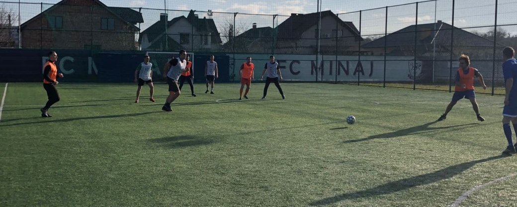 4 команди з волонтерів, воїнів та футболістів зіграли перший міні турнір з футболу на Ужгородщині (ВІДЕО)