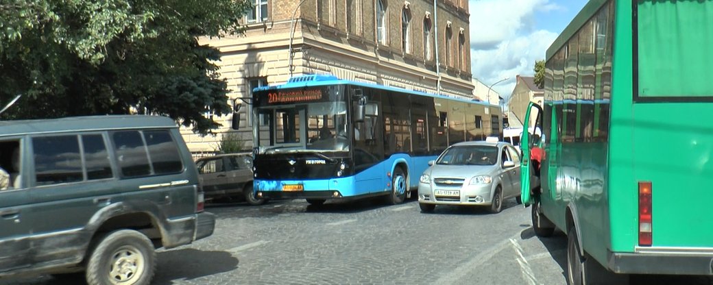 В Ужгороді муніципальні автобуси готові виїхати на маршрути з 22 травня (ВІДЕО)