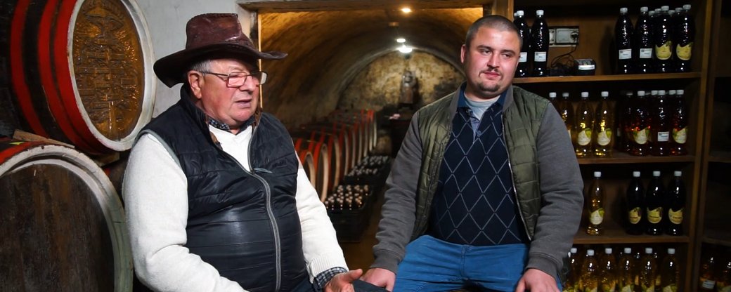 Понад 30 років родина Шош із Закарпаття вирощує виноград та виготовляє вина (ФОТО, ВІДЕО)
