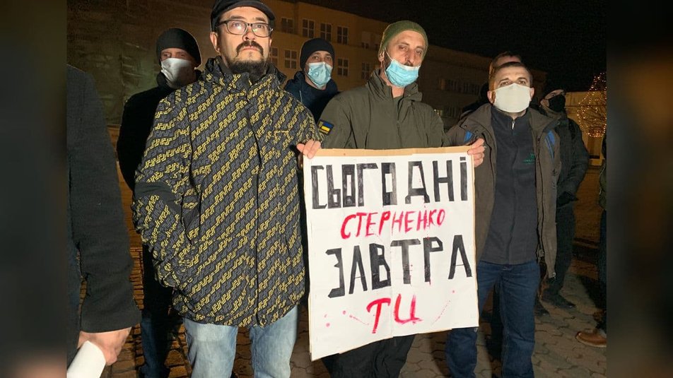 Ужгородці вийшли на акцію проти ув’язнення Сергія Стерненка (ФОТО)