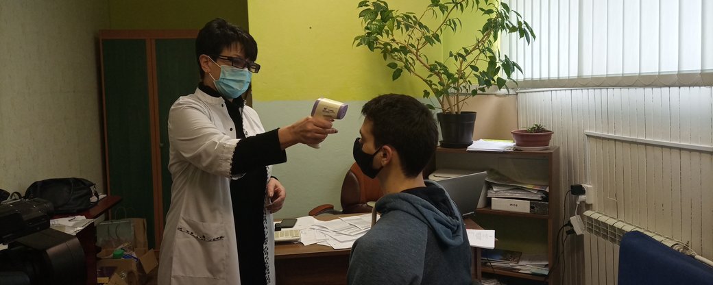 Майже 40 електронних лікарняних без візиту до лікаря оформили в амбулаторіях Ужгорода за останні три дні (ФОТО, ВІДЕО)