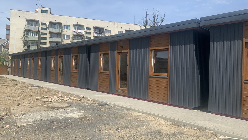 33 модульних будинки для вимушених переселенців збудували на Закарпатті (ФОТО, ВІДЕО)