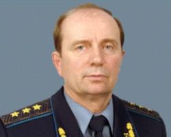 Янукович звільнив закарпатця Руснака з посади командувача Повітряних сил ЗСУ