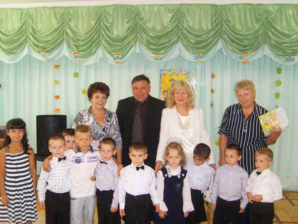 «Сильна Україна» на Мукачівщині привітала з Днем знань учнів дитбудинку