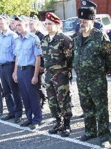Козаки з міліціонерами вже патрулюють вулиці Ужгорода (ФОТО)