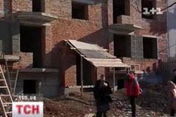 У Мукачеві 11 молодих сімей можуть залишитися без житла (ВІДЕО)