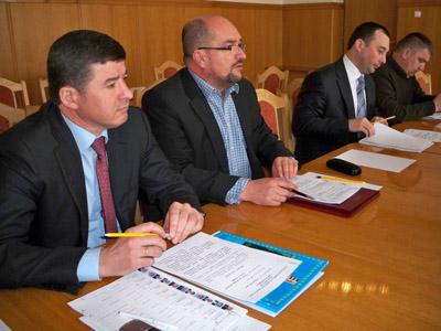 Закарпатські депутати розподілили 42,5 мільйона гривень і виділили кошти на словацьку школу в Ужгороді