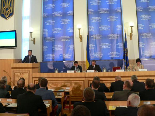 Янукович: досвід Закарпаття у сфері енергозбереження буде поширений на всю країну