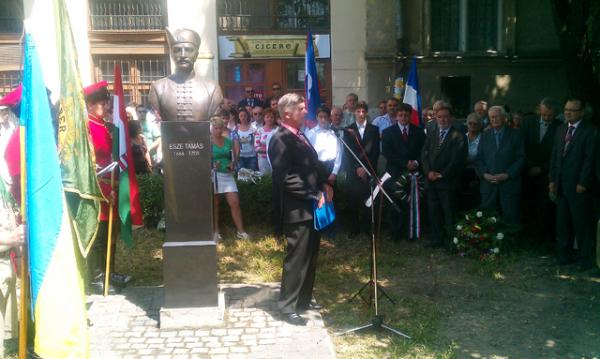 У закарпатському Берегові відкрили пам'ятник вождеві угорських куруців (ФОТО)