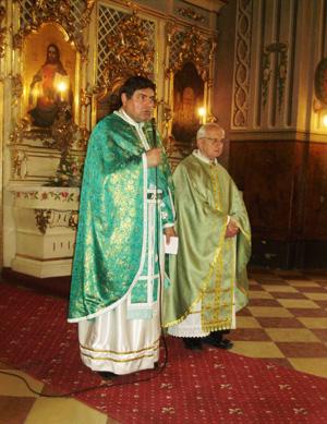 В Ужгородському греко-католицькому кафедральному соборі відбулася Святкова Літургія на честь Святої Трійці (ФОТО)