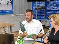 Член Національної спілки журналістів України Володимир Мерцин (ліворуч) і член Національної спілки журналістів України Світлана Галюта